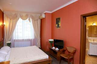 Гостиница Царский двор Челябинск Улучшенный двухместный номер с 1 кроватью-7